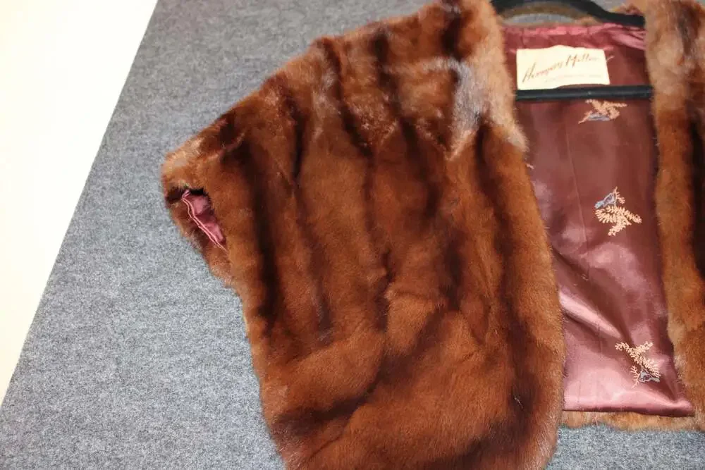 Vintage Herman Miller Northampton Mass Brown Mink Fur Stole Shawl